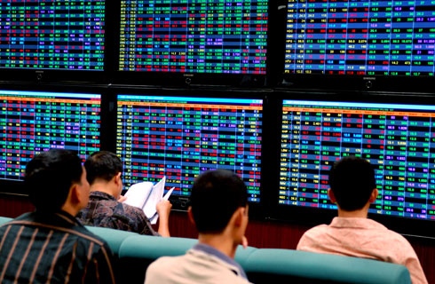 Phiên đầu tuần, VN-Index tăng nhẹ